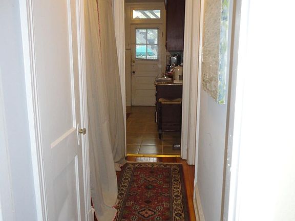 5th image of 3545 Grove Ave #B