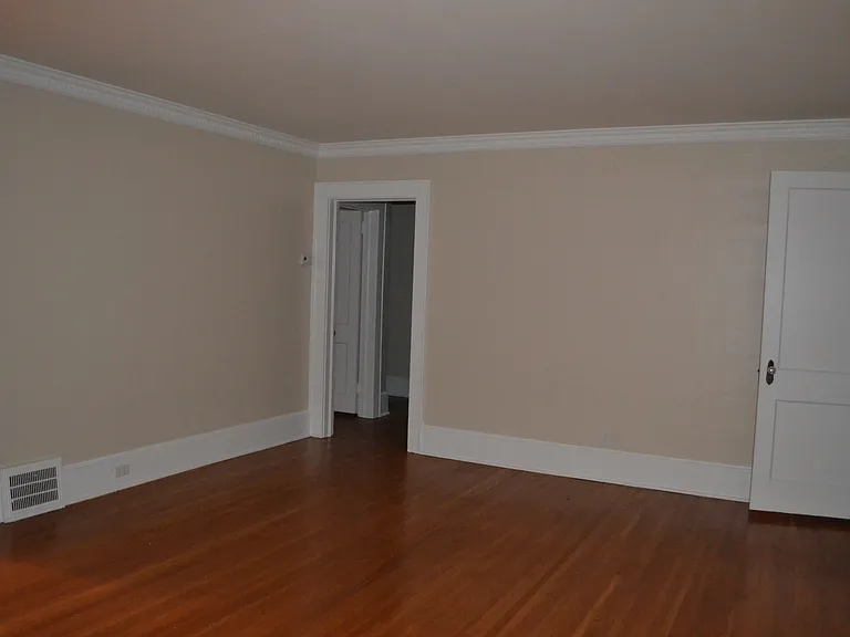40 Lanneau Dr — Photo 8