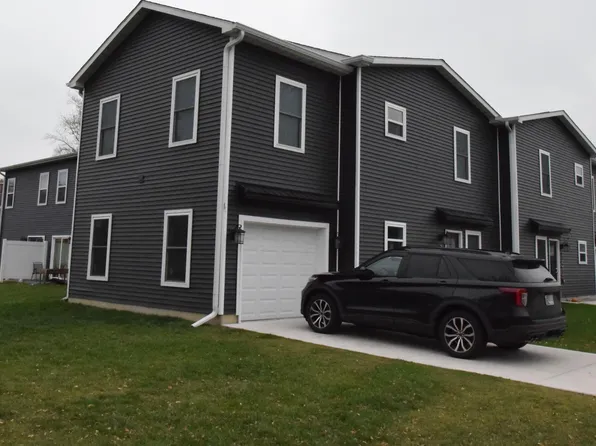 150-152 N 16th St, Chesterton, IN 46304