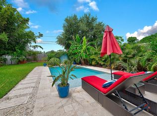 1605 S Palmway, Lake Worth, FL 33460