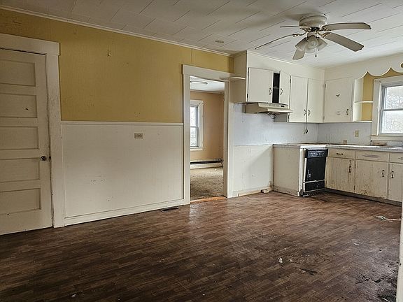 3rd image of 114 Smith St
