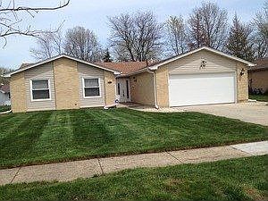 1st image of 437 Redwood Ln