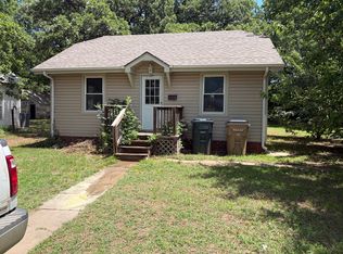 110 N Saint John Ave, Lyons, KS 67554