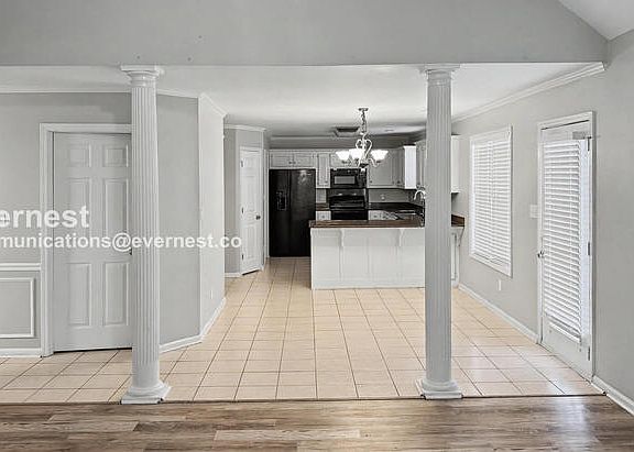 5th image of 2901 Old Well Ln