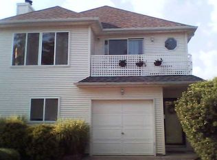 329 E Fulton St, Long Beach, NY 11561