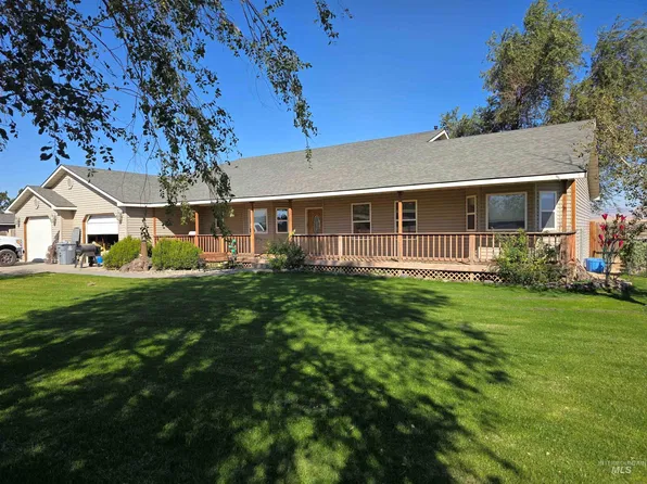 2358 SW Buckey Dr, Mountain Home, ID 83647