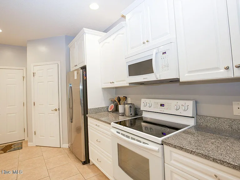 13 Barkley Ln — Photo 11