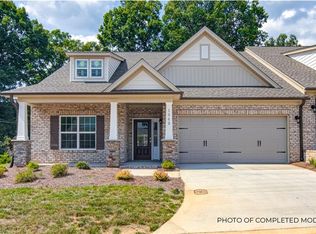 1631 Magnolia Park Dr, Clemmons, NC 27012