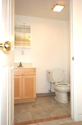 Rented by Tower Brokerage | media 16