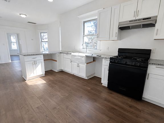 2nd image of 311 S Clinton St Floor 2