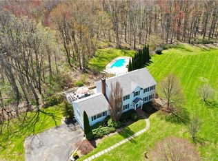 12 Harvest Common Rd, Sandy Hook, CT 06482