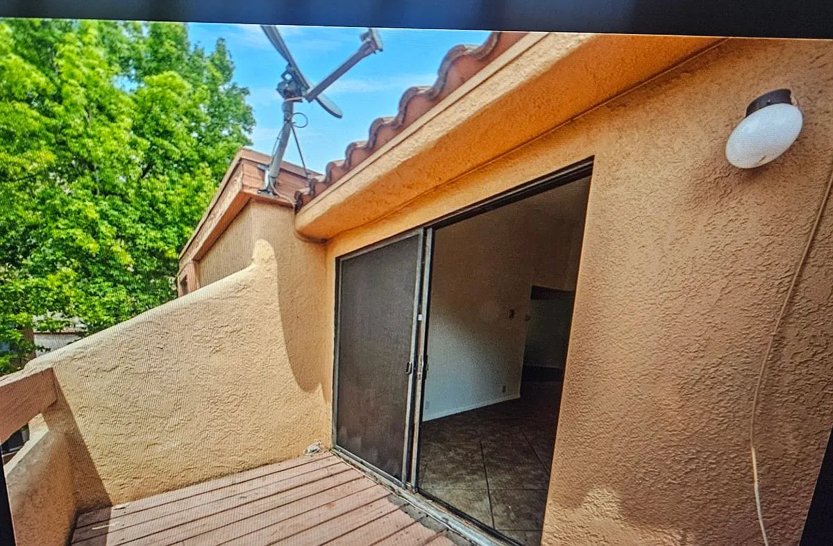 2 bed, 1.0 bath, 801 sqft, $1,895 — Photo 4