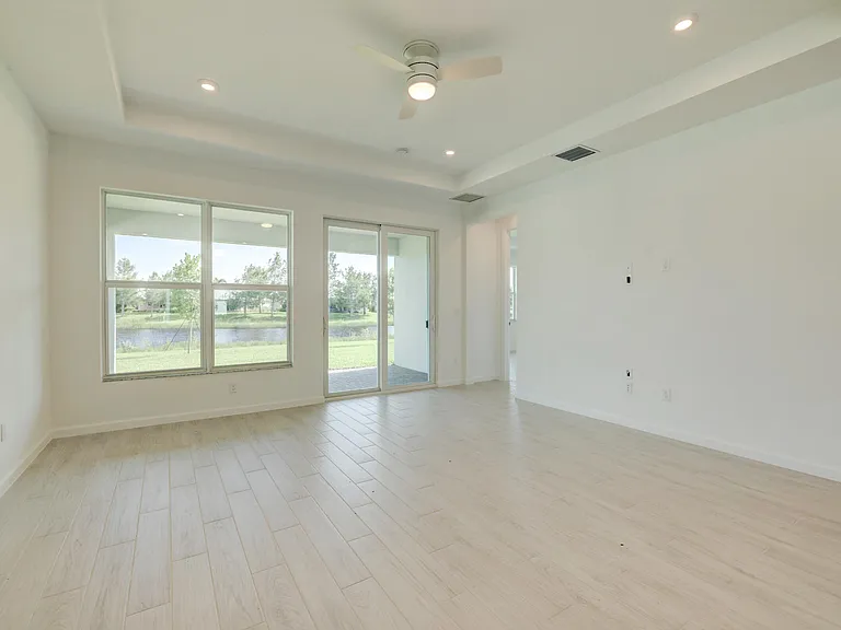 12712 SW Eleanor Dr — Photo 17