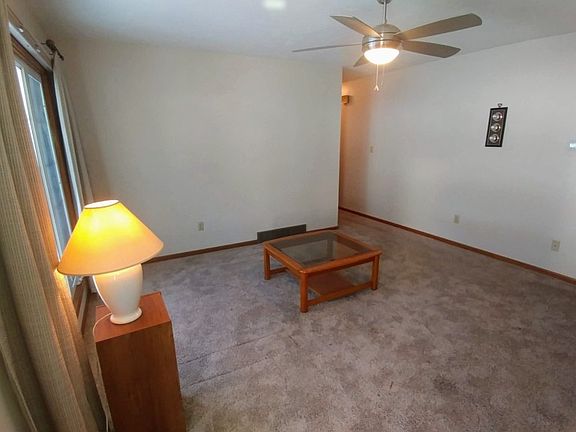 5th image of 3533 Dupont St