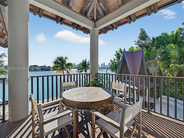 14 W San Marino Dr — Photo 21