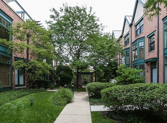 4th image of 101 N Euclid Ave APT 4-32