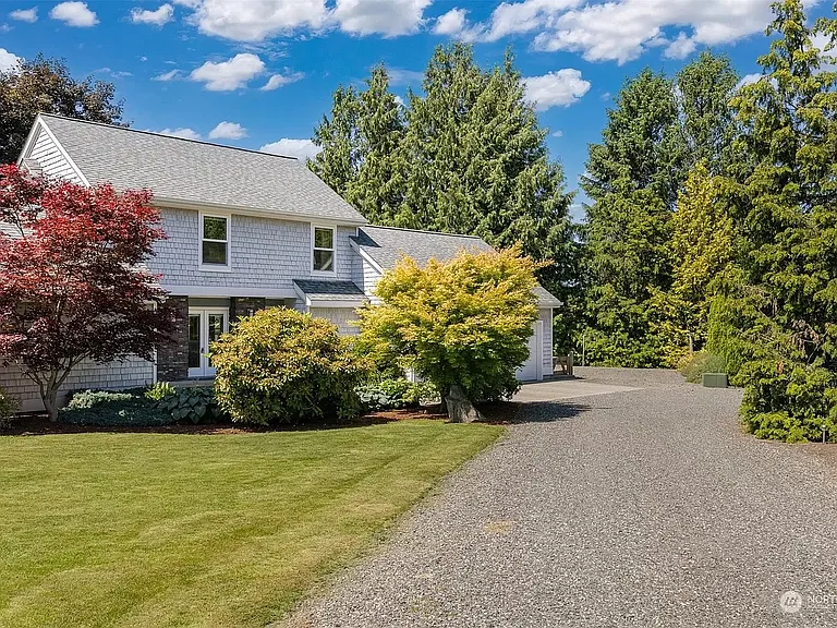 720 Van Dyk Rd — Photo 3