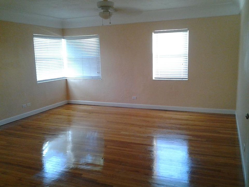 1st image of 7940 Byron Ave APT 3