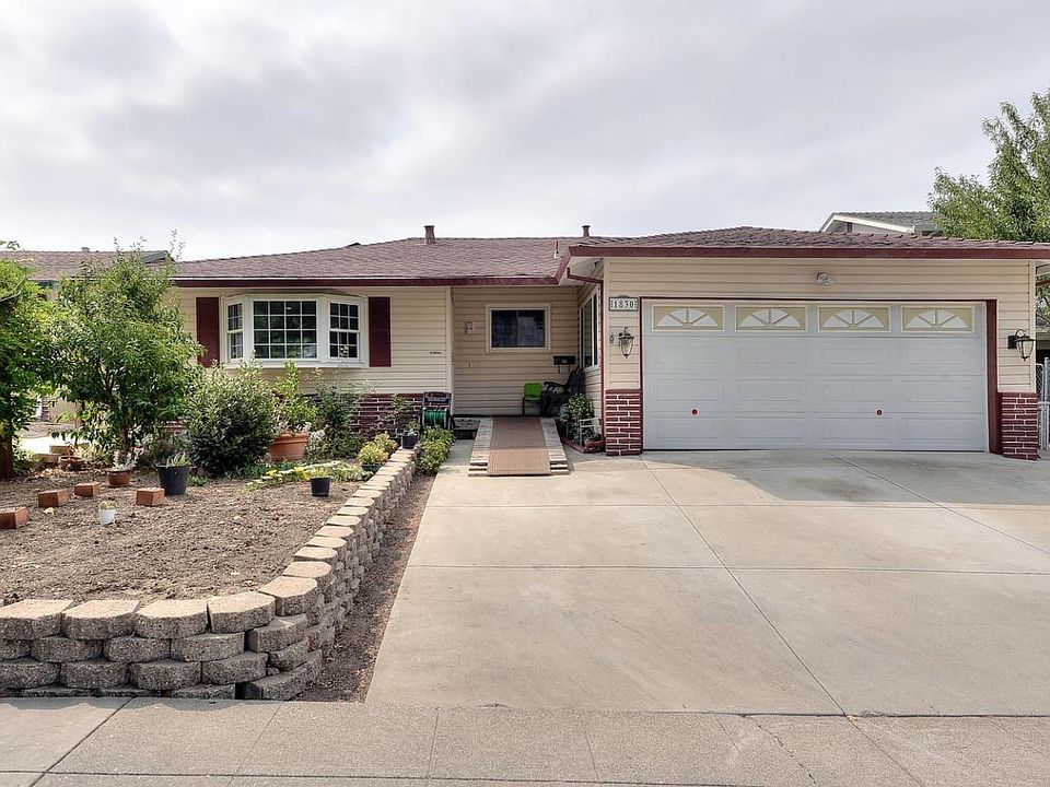 1st image of 1830 Yosemite Dr