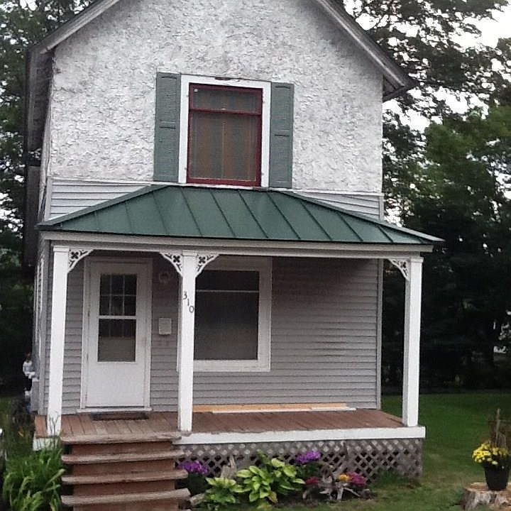 1st image of 310 W Calverley Ave