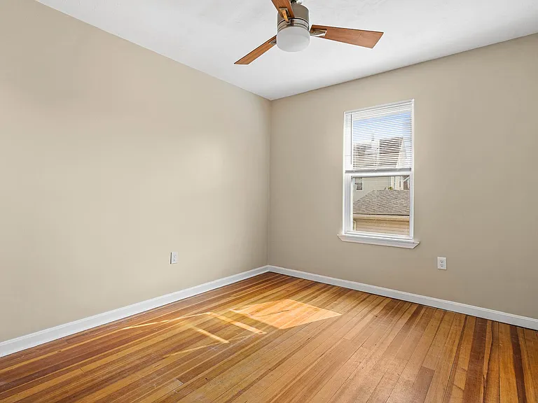 18 Saint Clair St #3 — Photo 19