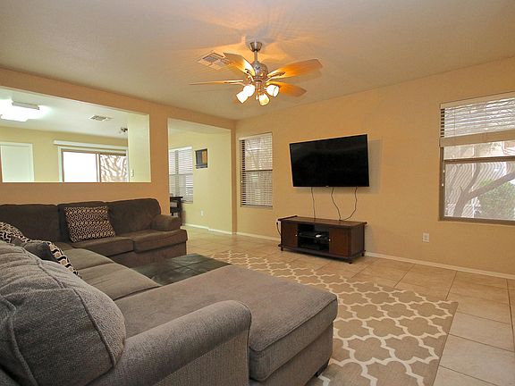 4th image of 2406 E Peach Tree Dr