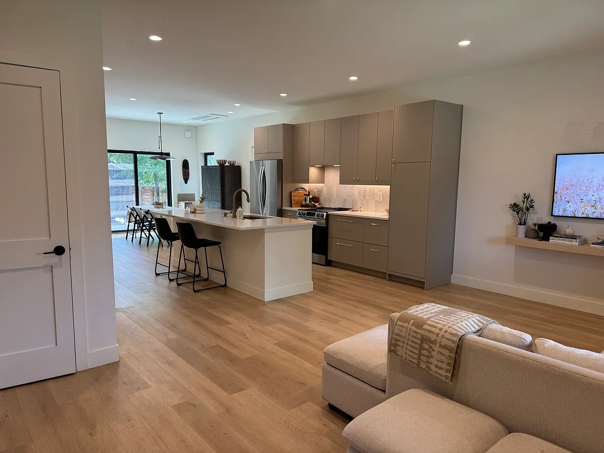 Open concept livingroom, kitchen & dining - 1736 W 40th Ave