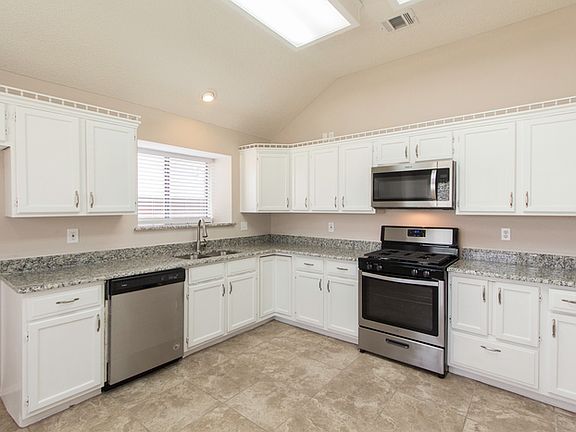 4th image of 4100 Brownwood Ln