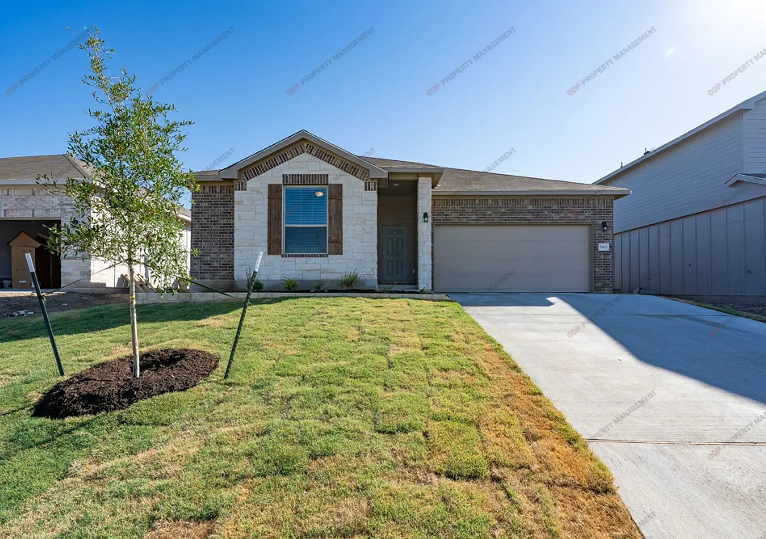 Available now! Spacious 4 Bedroom Home in South Temple Friars Creek Neighborhood — Photo 1