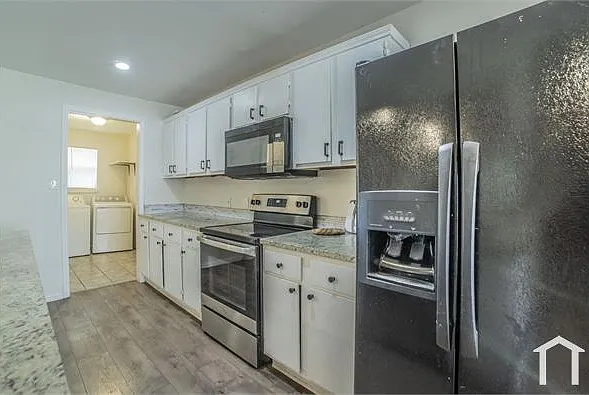 6029 Wormar Ave — Photo 6
