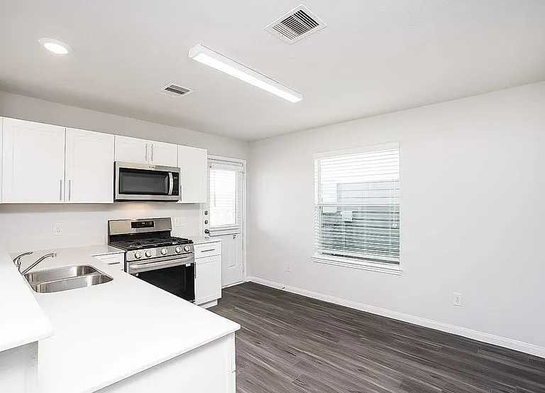 19022 Zanardo Ct — Photo 9