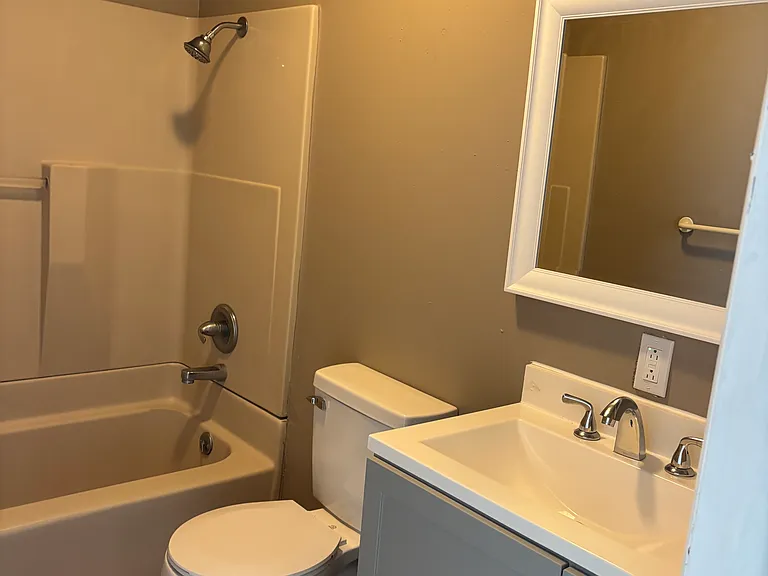 2314 Alabama Ave — Photo 6