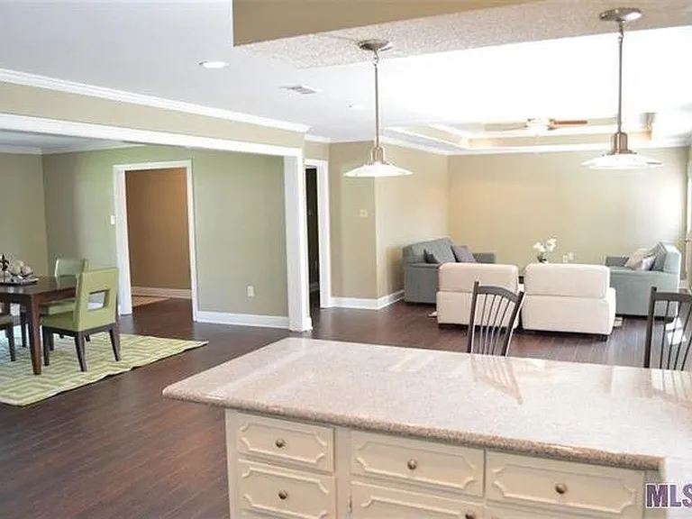 14105 Bayou Grand North Blvd — Photo 2