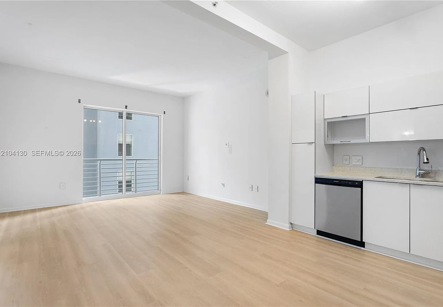 The Loft Downtown Condo — Photo 3