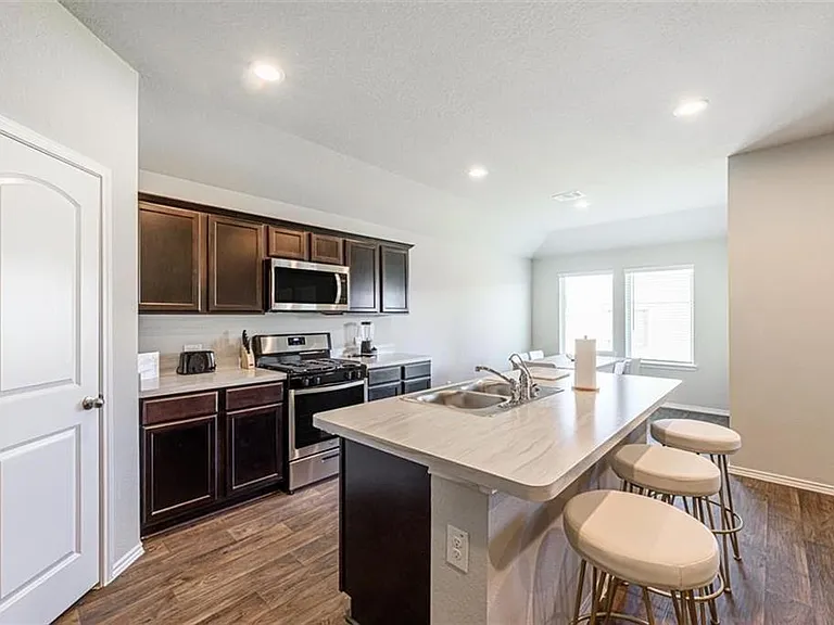 5126 Moravia Ln — Photo 6