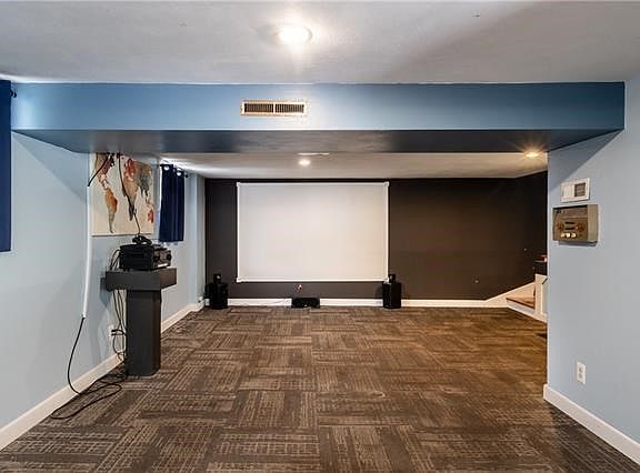 4th image of 5344 N Lydia Ave