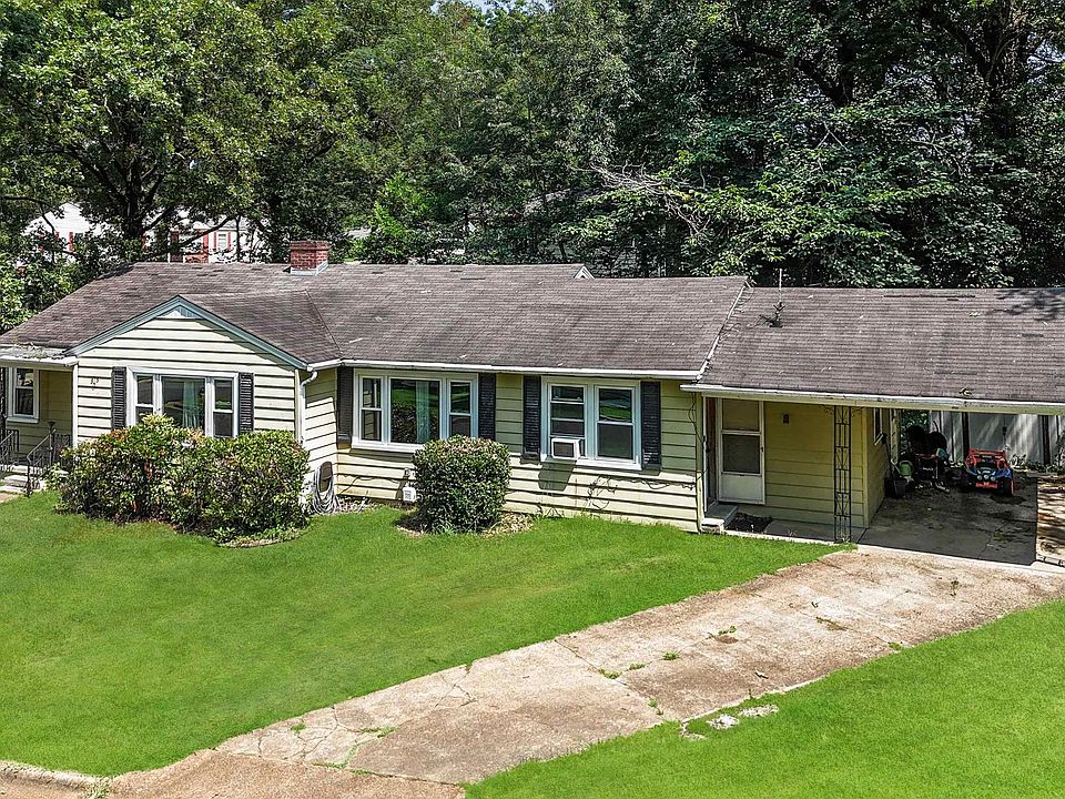 1st image of 303 Elder St