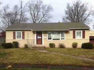 812 Burbank Ct, Somerdale, NJ 08083