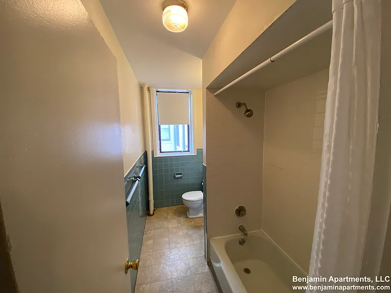 1137 Commonwealth Ave #6 — Photo 11