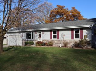 466 Ritger Cir, Allenton, WI 53002