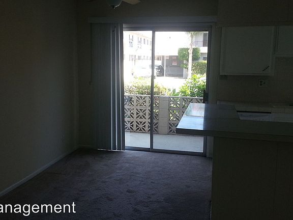 3rd image of 3611 Mentone Ave APT 1