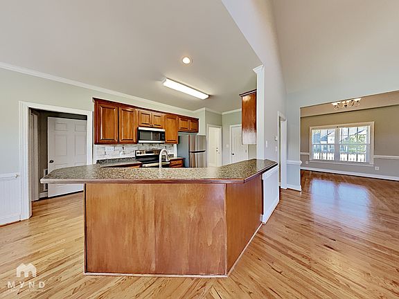 3rd image of 91 Wood Valley Dr