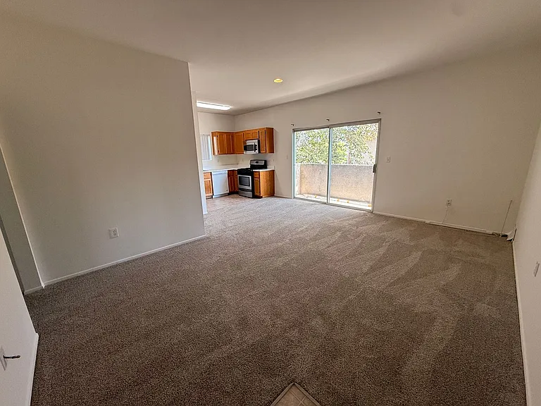 12950 Hartland St — Photo 9
