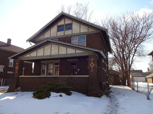 1721 S 6th St, Rockford, IL 61104