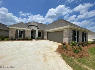 205 Wethersfield Dr, Florence, MS 39073
