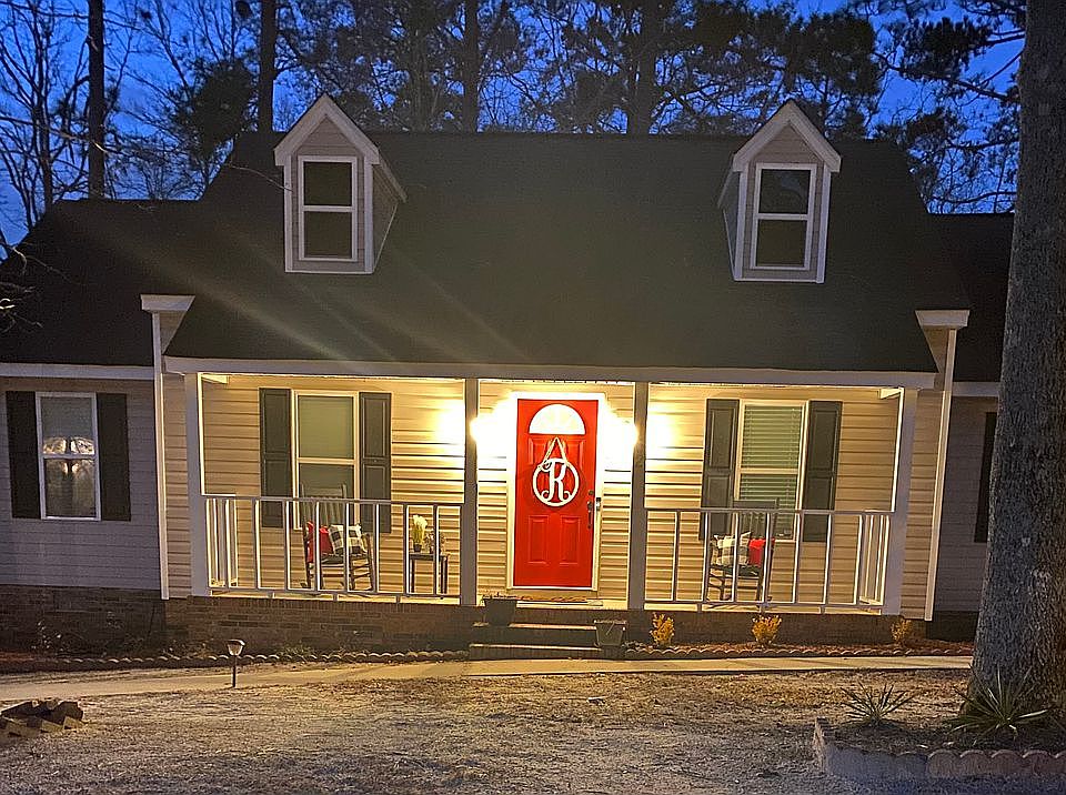 2nd image of 152 Hunting Ave