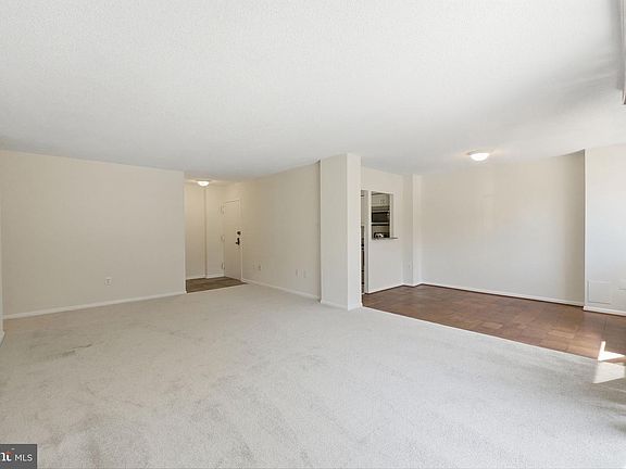 2nd image of 2059 Huntington Ave APT 114