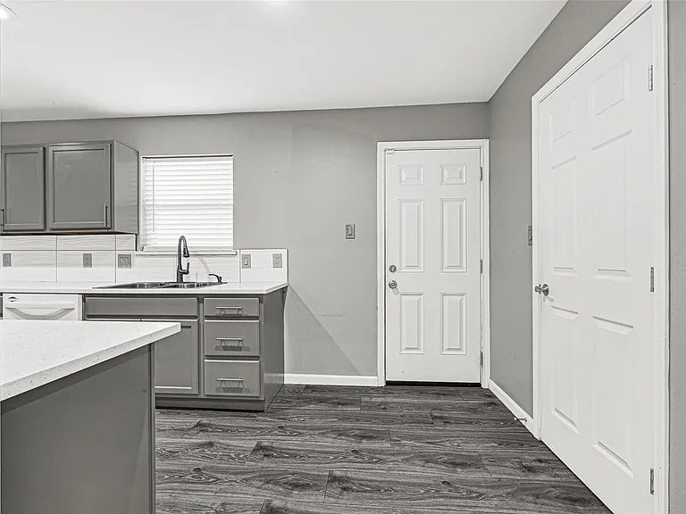 13003 Frank Ln — Photo 10