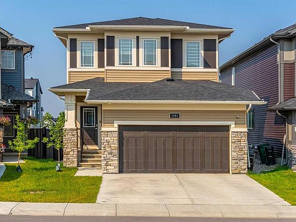 2nd image of 1161 SE Chinook Gate Bay SW