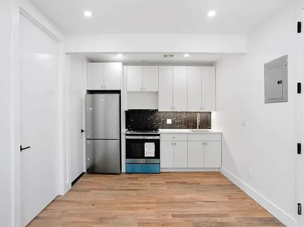 2138 Bedford Avenue image 1 of 8